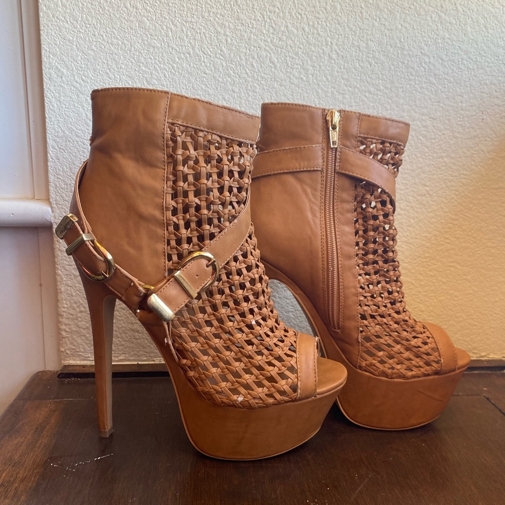 Bebe Cognac Heels